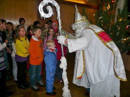 Mikulášské zpívání u stromečku - 3.12.2010